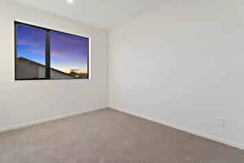 1/16 Binsted Road, New Lynn