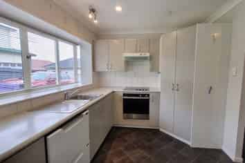 30A Stamford Park Road, Mount Roskill