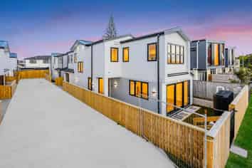 19A Sturdee Road, Manurewa