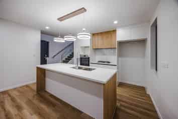 19A Sturdee Road, Manurewa
