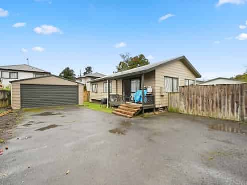 45A Pine Avenue, Bader
