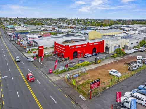 Red hot retail investment