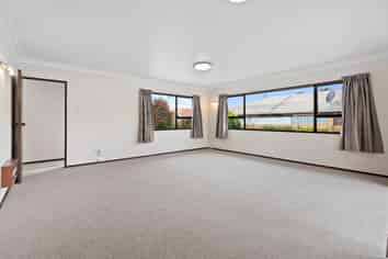 4/742 Cameron Road, Tauranga