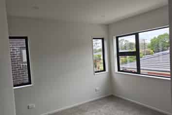 52B Tiraumea Drive, Pakuranga