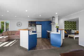 12 Whiting Drive, Wakefield