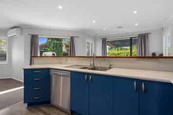12 Whiting Drive, Wakefield