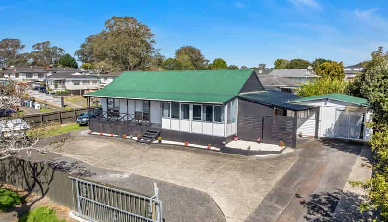 7 Frobisher Way, Clendon Park