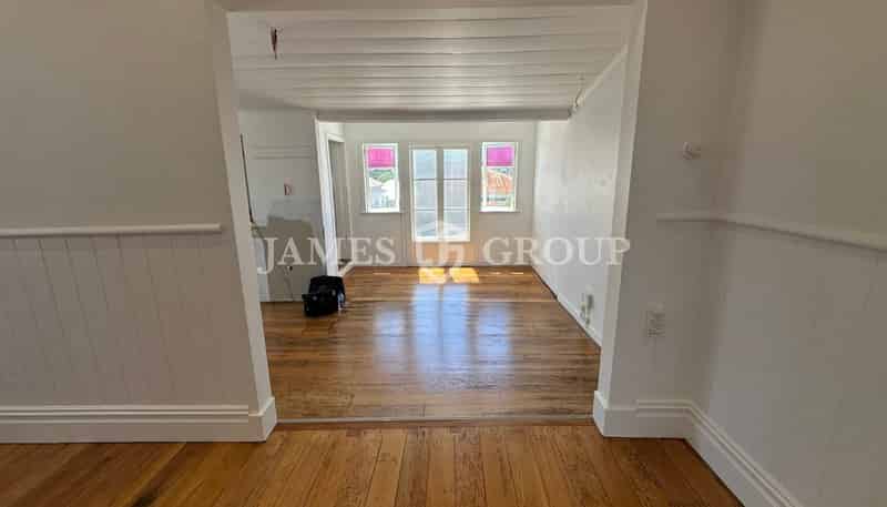 513 New North Road, Kingsland