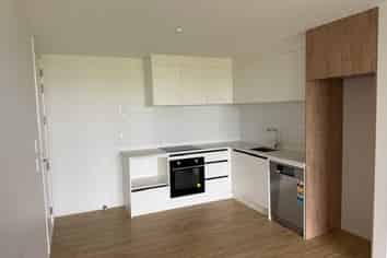9/6 Treasure Lane, Te Atatu South