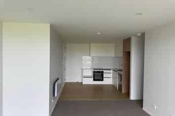 9/6 Treasure Lane, Te Atatu South