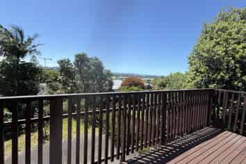 40 Whangaparaoa Road, Red Beach