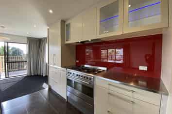 40 Whangaparaoa Road, Red Beach