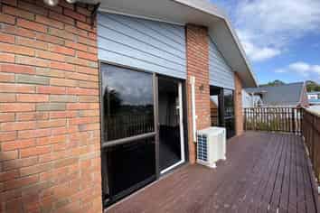 40 Whangaparaoa Road, Red Beach