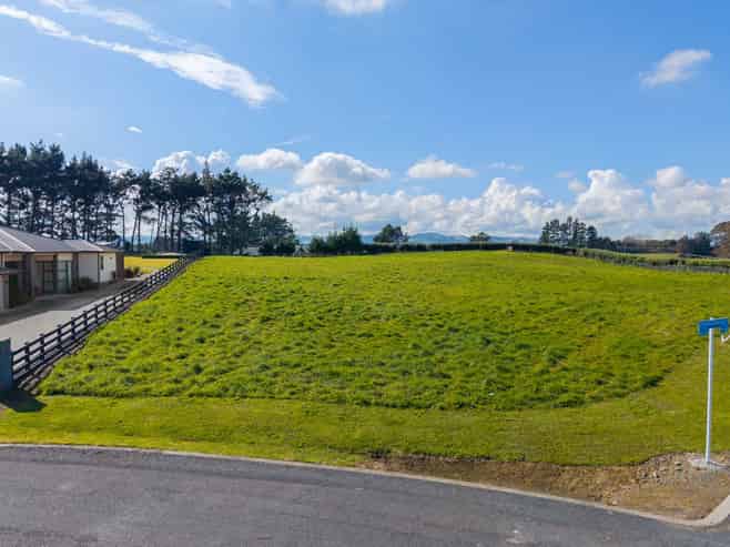 22 Karaka Village School Lane, Karaka