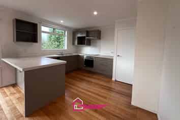 207  Tony Avenue, Thames