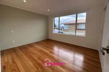 207  Tony Avenue, Thames
