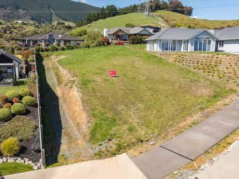 32 Piwakawaka Drive, Stoke