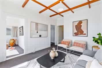 2/1 Wainui Street, The Wood