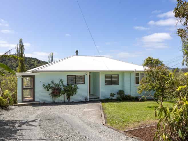 52 Coronation Street, Te Hana