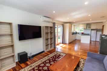 19 Montreal Grove, Kingston