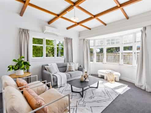 1/1 & 2/1 Wainui Street, The Wood