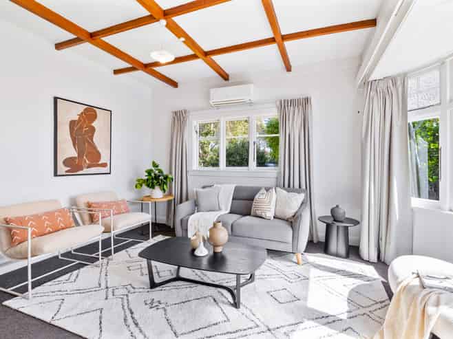 1/1 & 2/1 Wainui Street, The Wood