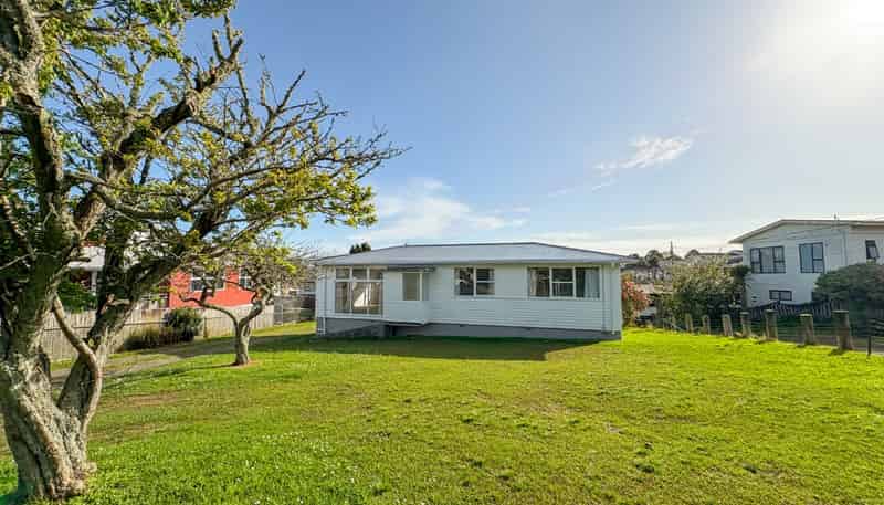 23 Colwill Road, Massey
