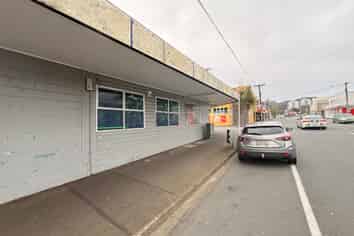 Short Lease in Newtown Anyone ??