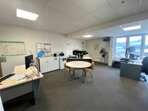 Premium Ahuriri office