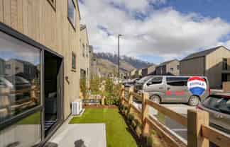 60/6 Hall Street, Frankton