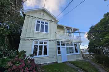 90 Kelburn Parade, Kelburn