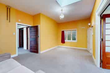 90 Kelburn Parade, Kelburn