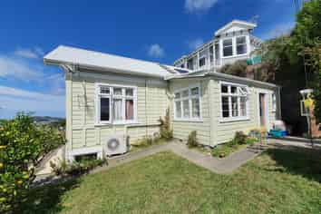 90 Kelburn Parade, Kelburn