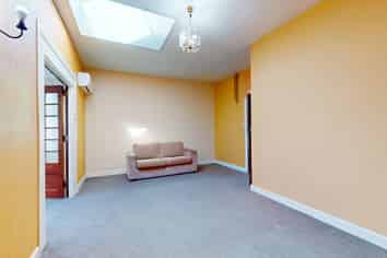 90 Kelburn Parade, Kelburn