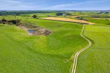 0n Mountain Road, Normanby