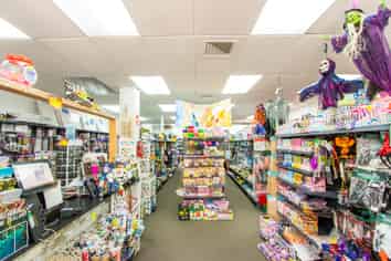High Profile Retail Corner