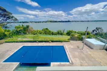83 Fisher Parade, Sunnyhills