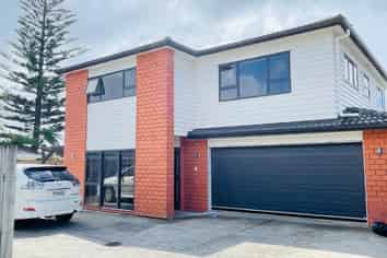 11B Lochinver Road, Papatoetoe