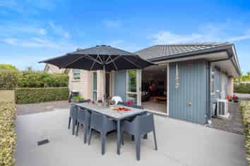 6 Rire Hau Lane, Pyes Pa