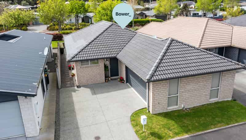 6 Rire Hau Lane, Pyes Pa