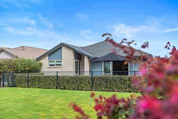 6 Rire Hau Lane, Pyes Pa