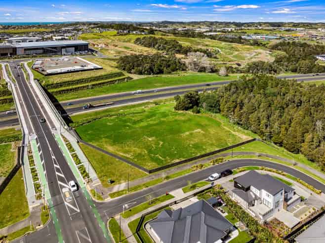 SUBDIVISIBLE RESIDENTIAL IN MILLDALE
