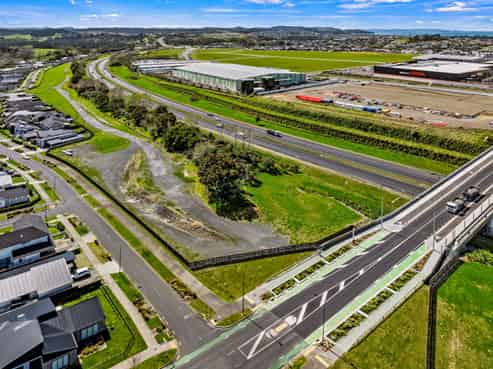 SUBDIVISIBLE RESIDENTIAL IN MILLDALE
