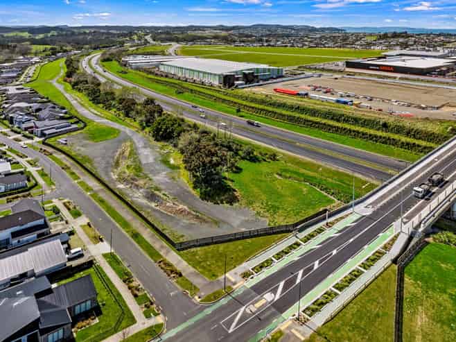 SUBDIVISIBLE RESIDENTIAL IN MILLDALE
