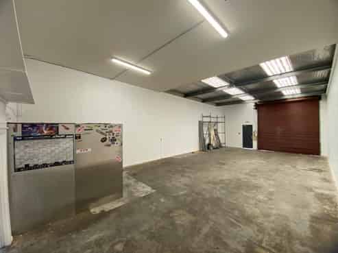 FANTASTIC LIVE/WORK OR HOME/INCOME OPPORTUNITY
