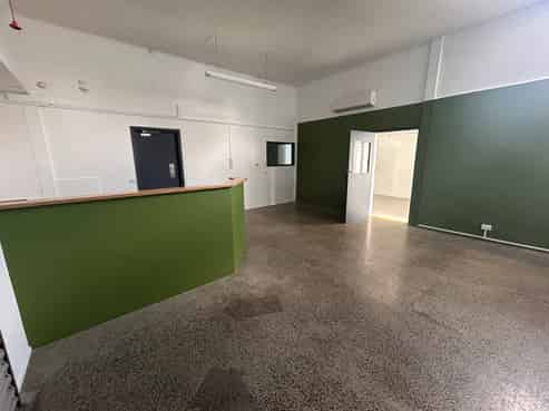 Showroom/Retail or Office Mosgiel