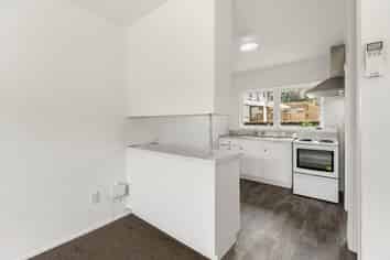 3/34 Eskdale Road, Birkdale