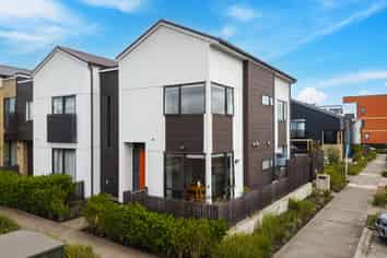 1/25 Sidney Wallingford Way, Hobsonville
