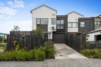1/25 Sidney Wallingford Way, Hobsonville
