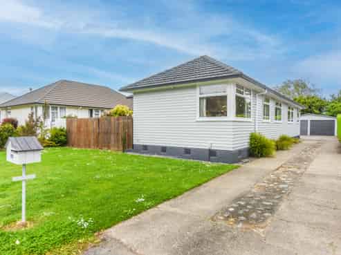 23 North Road, The Wood